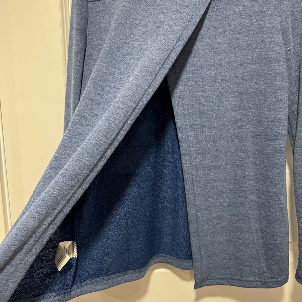 Doe & Rae Blue Ruffle Long Sleeve Top with Open Back 04-0121 - Picture 6 of 9